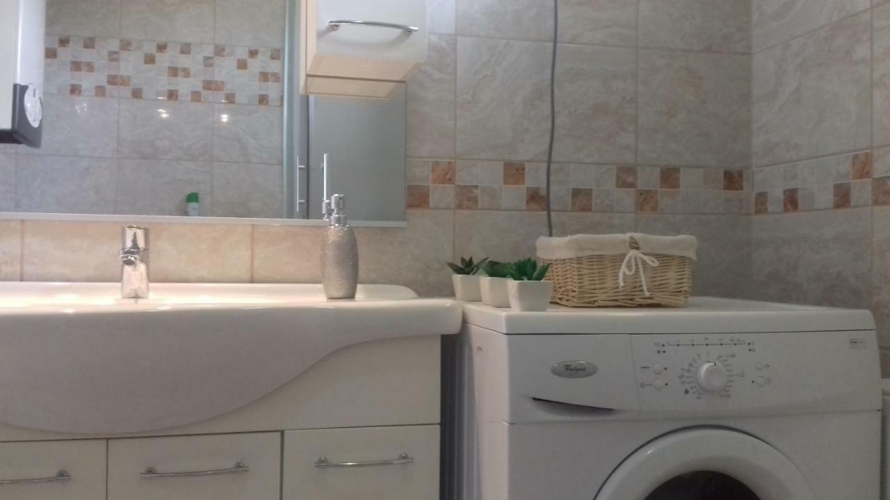 Benelise Apartman Hévíz Esterno foto