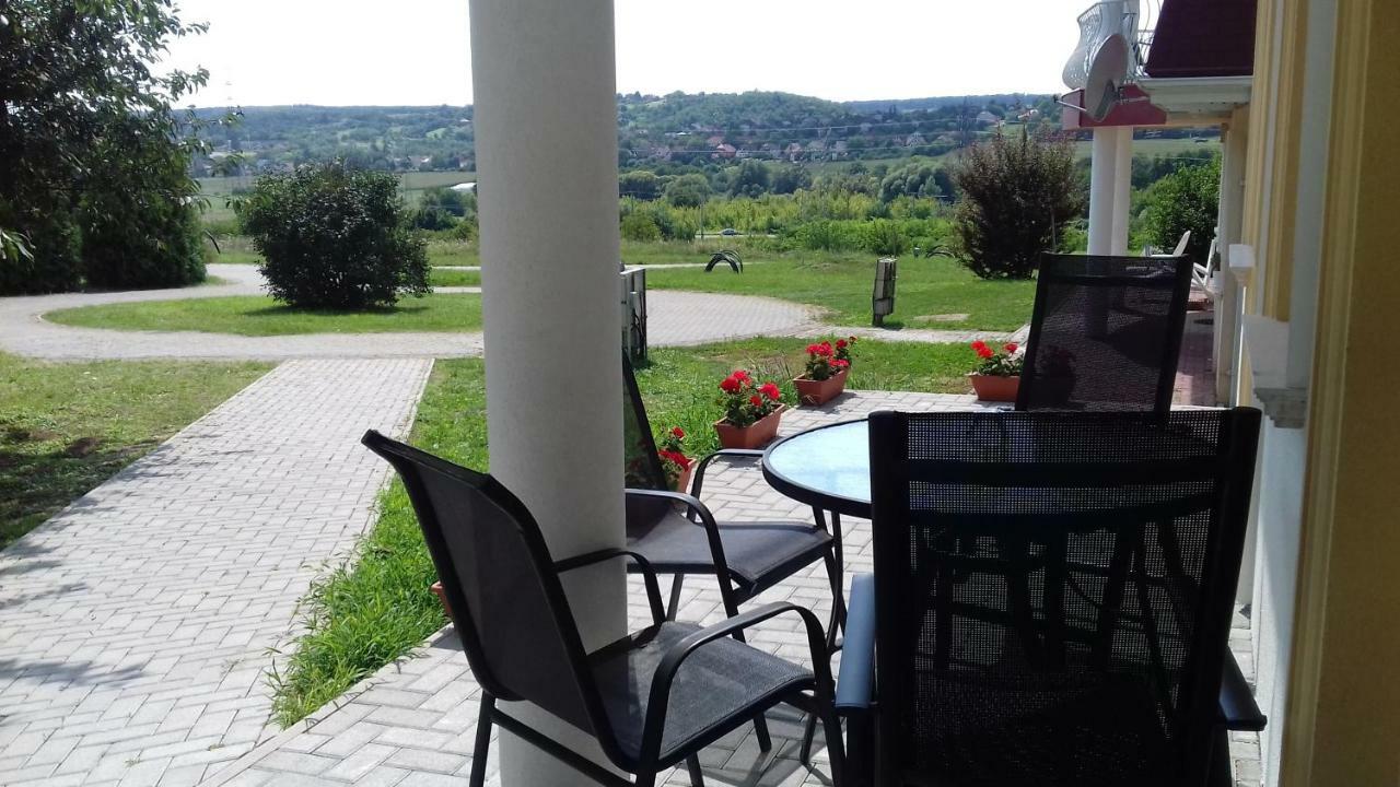 Benelise Apartman Hévíz Esterno foto
